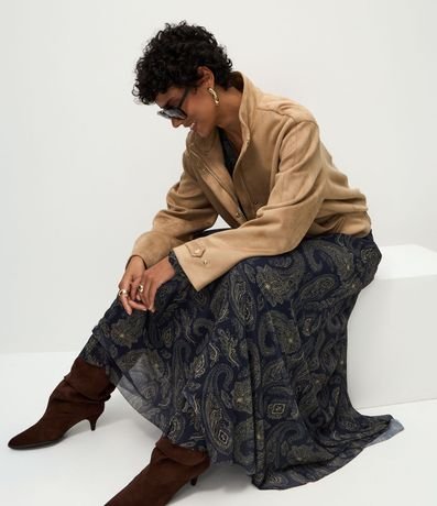 Campera Bomber en Gamuza con Elástico en el Ruedo 6