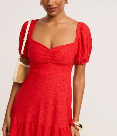 Vestido corto en Laise con Manga Abullonada y Bordado cutout 4