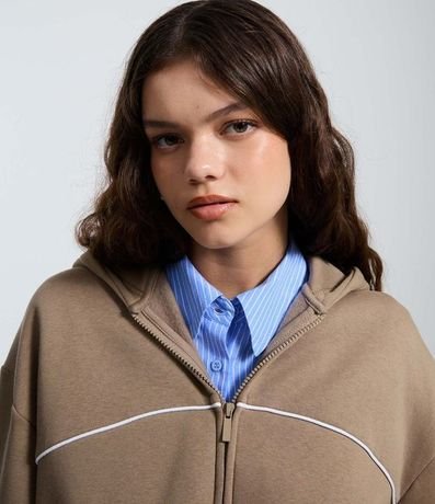 Saco en Microfibra con Capucha y Pipping Contrastante 3