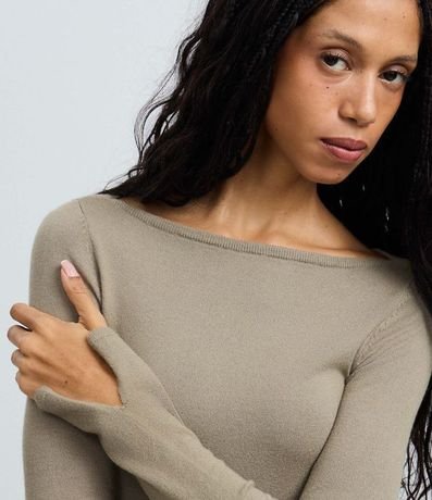 Sueter Punto en Viscosa con Escote Canoa 3