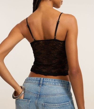 Blusa en Encaje con Breteles Finos y Textura 4