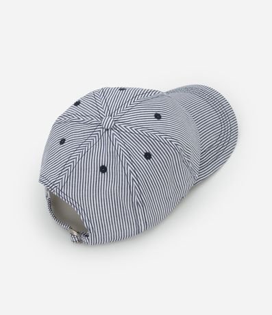 Gorra Aba Curva en Sarga Rayada con Hilo Teñido y Bordado de Ondas 3