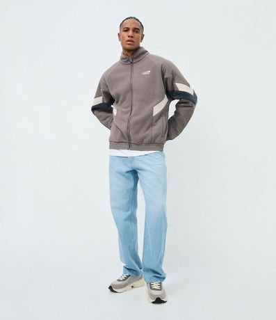 Buzo Masculino de Fleece con Cierre y Recortes Contrastantes 2