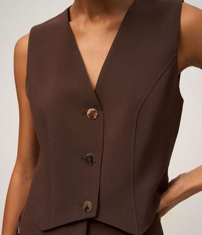 Chaleco en Crepé con Abotonado y Escote V 3