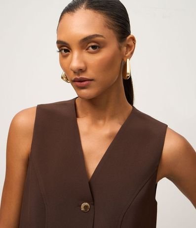 Chaleco en Crepé con Abotonado y Escote V 4