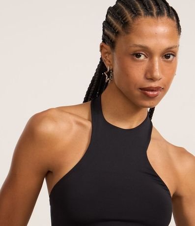 Blusa Justa en Microfibra con Cuello Halter 3