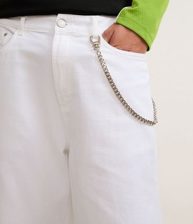 Bermuda Baggy en Sarga con Detalle de Cadena 3