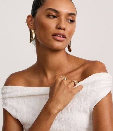 Blusa Texturizada con Escote Hombro a Hombro 4