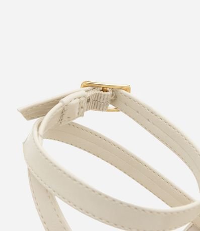 Sandalia Plana Salomé con Detalle Bold 3