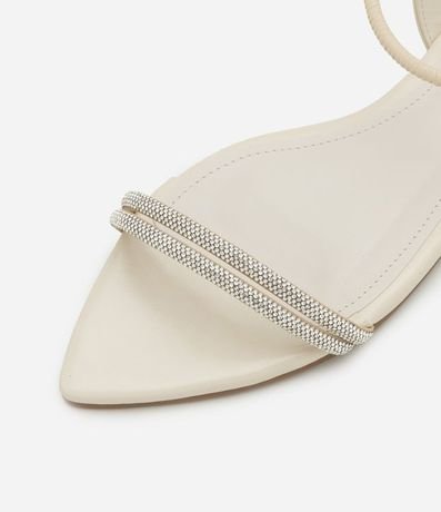 Sandalia Plana con Punta de Hoja y Tiras de Strass 3