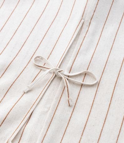 Camisa en Viscolino Rayada con Lacitos en la Espalda Curve & Plus Size 8