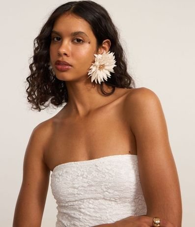 Vestido sin Breteles en Encaje con Volado Asimétrico 3