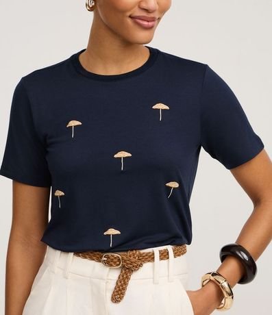 Blusa Slim en Viscolycra con Bordado de Paraguas 4