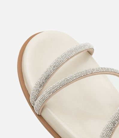 Sandalia Plana Mule con Asas Brillosas 6