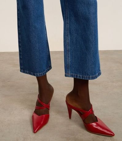 Zapato Mule con Tiras Cruzadas y Punta Fina 2