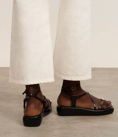 Sandalia Plana Flatform en PU con Dedal de Metal 7