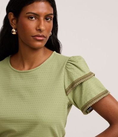 Blusa en Algodón con Detalle en Efecto Ganchillo en la Manga