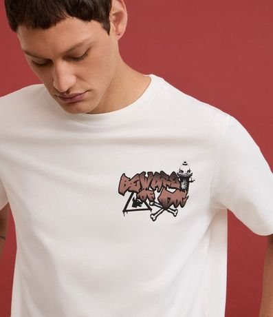 Remera Comfort en Algodón con Estampa Gangue de Vira Latas 6