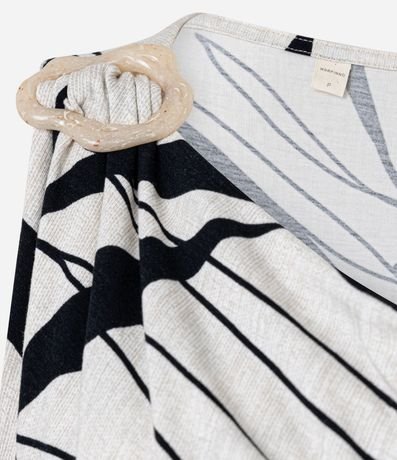 Blusa en Viscolycra con Escote Degagê y estampa Follaje 6
