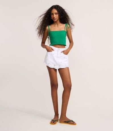 Short Pollera en Jeans con Bajo Nube y Bordado Cutout