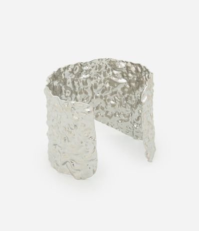 Pulsera Asimétrica en Metal con Acabado Martillado 2