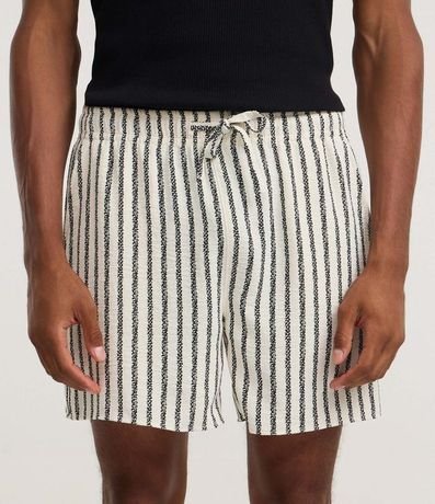 Bermuda de Playa con Textura y Rayas Verticales 2