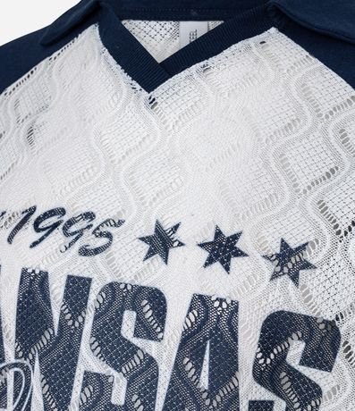 Remera College en Encaje con Sisa Raglan y Estampa Kansas 3