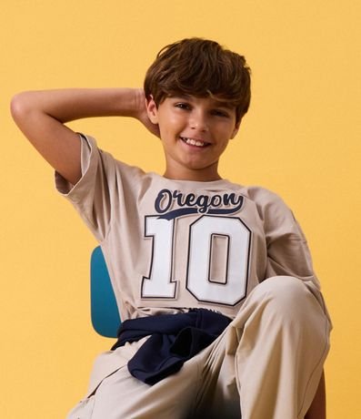 Remera Infantil con Estampado Lettering Oregon 10 – Talle 5 a 14 años