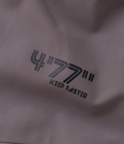 Campera Deportiva con Capucha y Estampa Lettering 11