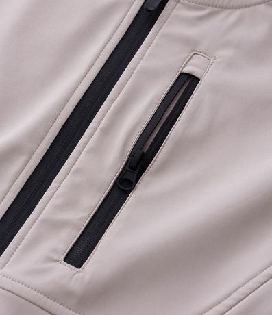 Campera Deportiva Tecnológica Resistente al Agua con Capucha 8