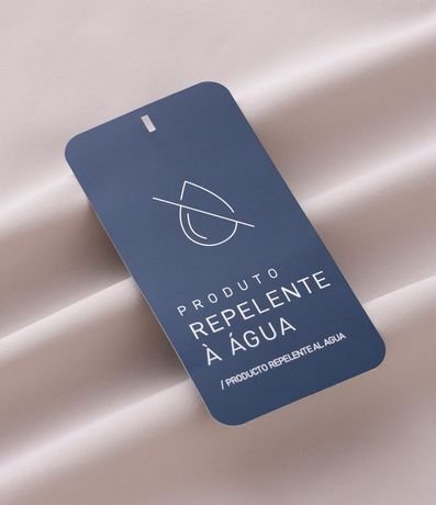 Campera Deportiva Tecnológica Resistente al Agua con Capucha 10