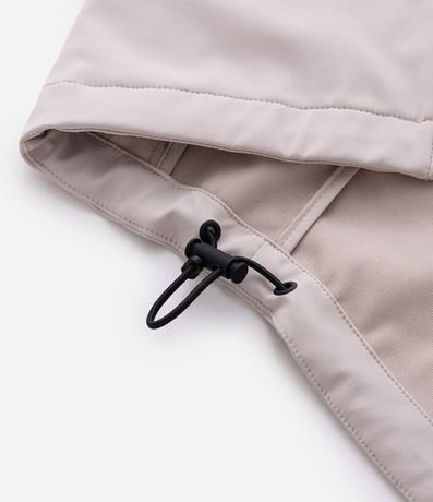 Campera Deportiva Tecnológica Resistente al Agua con Capucha 11