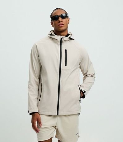 Campera Deportiva Tecnológica Resistente al Agua con Capucha 1