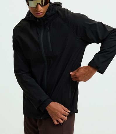 Campera Deportiva Tecnológica Resistente al Agua con Capucha 3