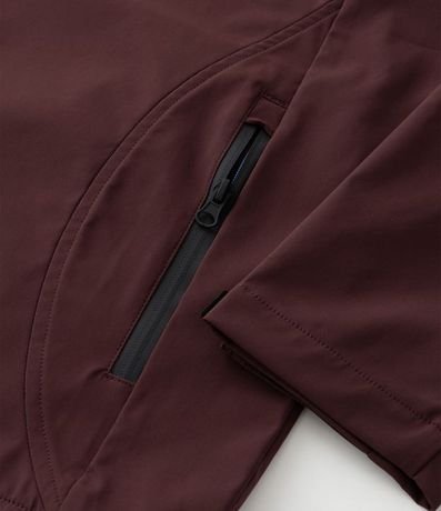 Campera Deportiva Tecnológica Resistente al Agua con Capucha 12