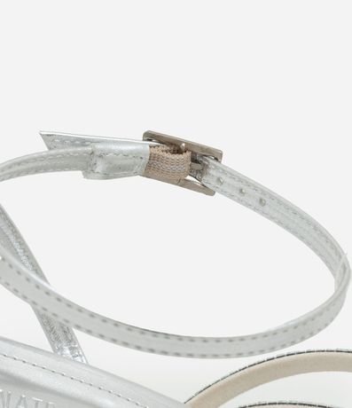 Sandalia con Punta Fina y Tiras con Placas Espejo 3