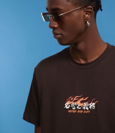 Remera en Algodón con Estampa Frente y Espalda Honor and Duty 2