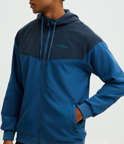 Campera Deportiva Básica con Capucha 3