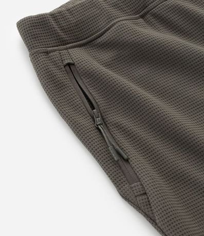 Pantalón Deportivo en Tela Texturizada con Cierre en los Bolsillos 10