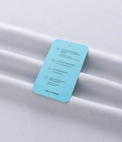 Remera Deportiva en Tecnologia Dry con Lettering 8