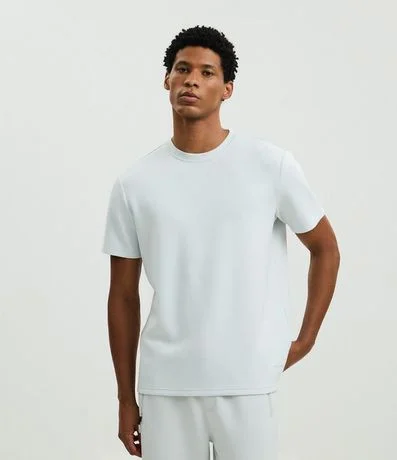 Remera Deportiva en Tecnologia Dry con Lettering