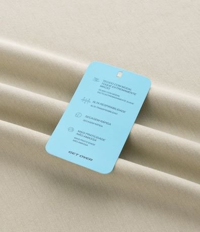 Remera Deportiva en Tecnologia Dry con Lettering 8