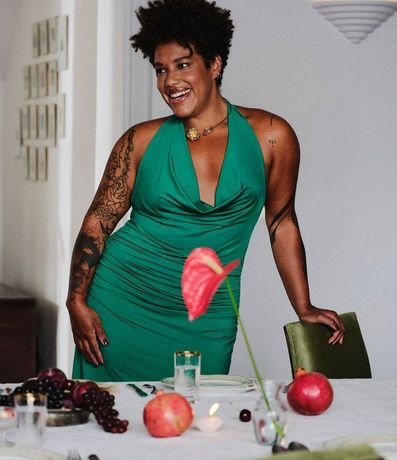 Vestido Frente Única Largo en Microfibra con Escote Degagê