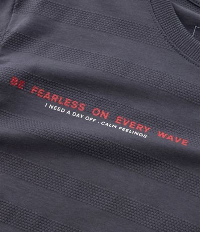 Remera Infantil con Estampa de Surf Texturizada - Talle 5 a 14 años 5