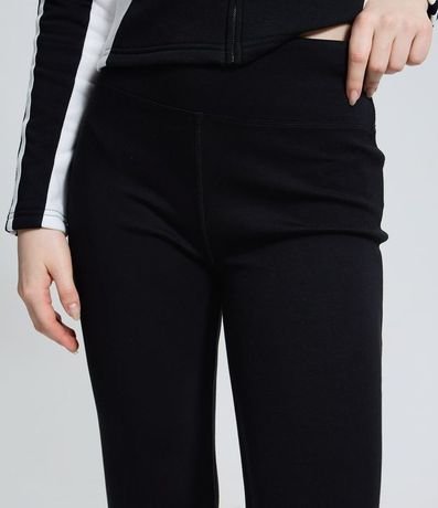 Pantalón Flare en Microfibra Melange 3