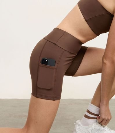 Bermuda Deportiva con Cintura Ancha y Bolsillo Lateral 3