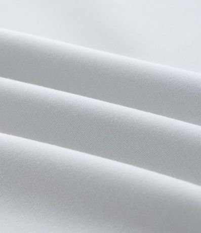 Buzo Deportivo con Etiqueta Aplicada 5