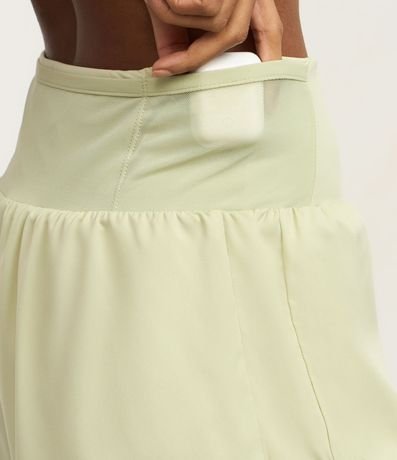 Bermuda Deportiva en Microfibra con Cintura Alto 4