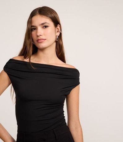 Blusa en Microfibra Hombro a Hombro con Escote Degagê