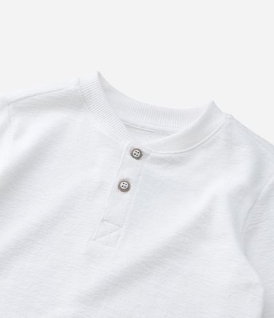 Remera Infantil Texturizada con Botón en la Manga - Talle 1 a 6 años 9